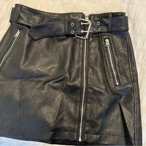 TOPSHOP Leather Mini Skirt 🖤